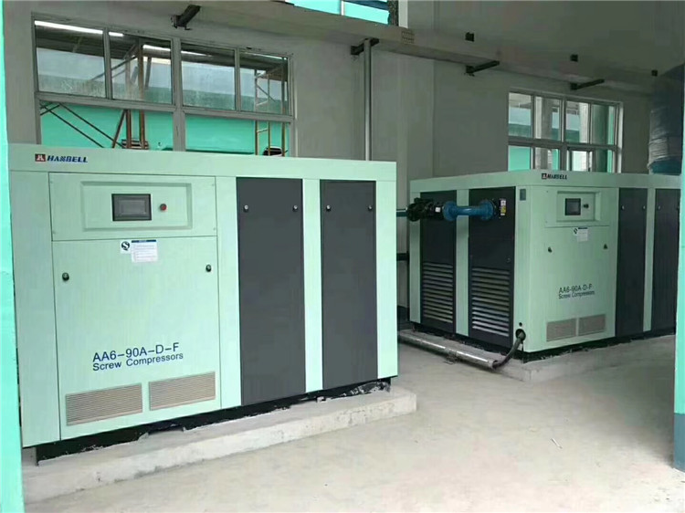 漢鐘變頻(pin)空壓機安(an)裝現場